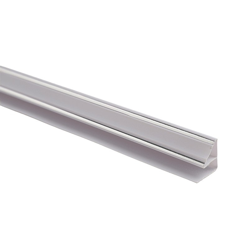 Profilé PVC 0,85*0,85 cm, 90 g/m avec coin argenté estampé à chaud Profilé PVC 0,85*0,85 cm, 90 g/m avec coin argenté estampé à chaud